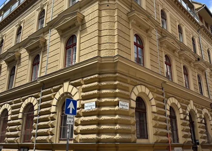 Bajnok Kislakas Appartement